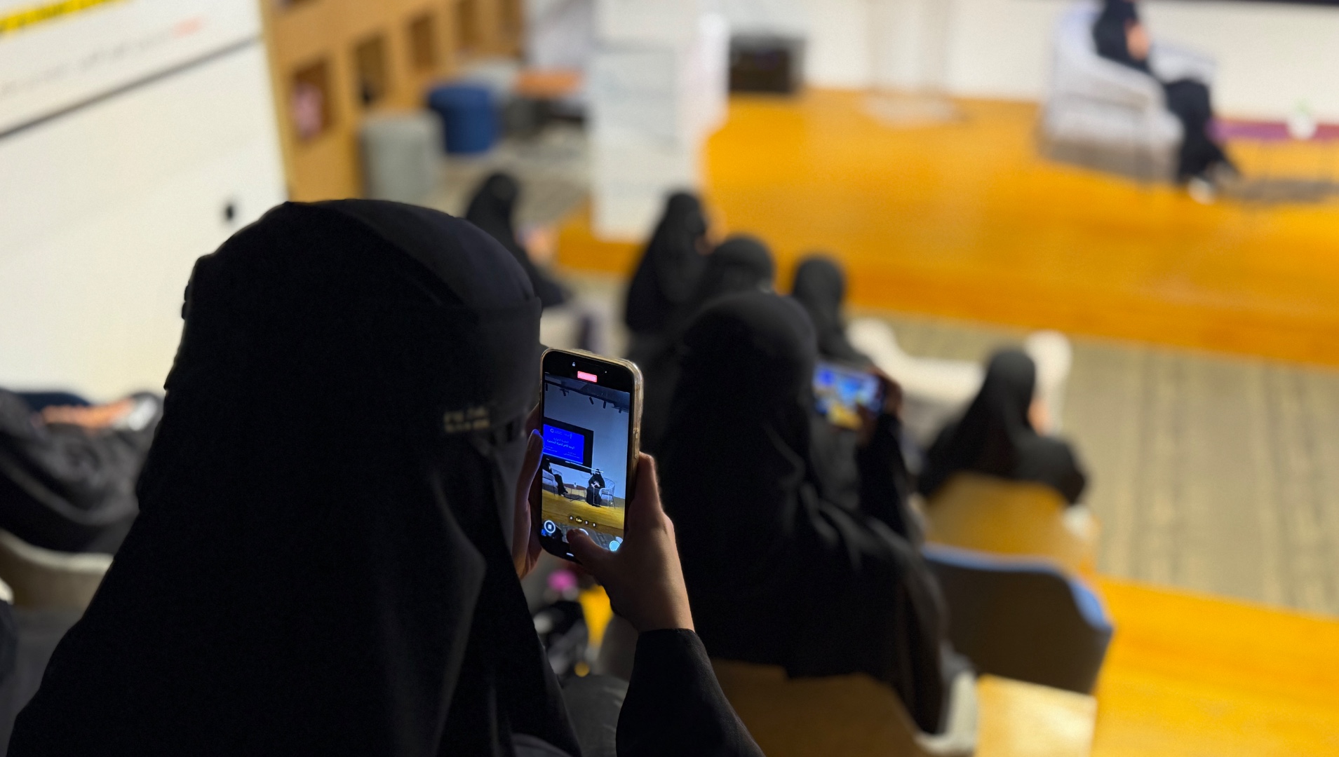 «الوجهُ الآخرُ للحياةِ الجامعية»: جلسةٌ تُلامسُ الواقع، صورة 3